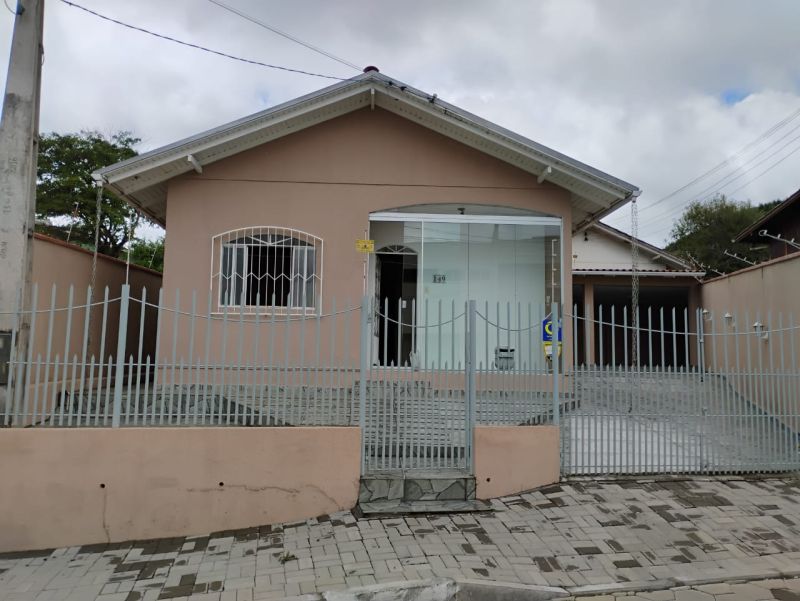 Casa para Aluguel – 2 Quartos